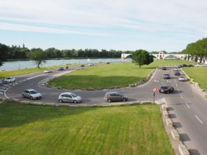 Logiperle pont avignon route-min